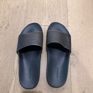 Magnannl leather slides NBW!! Perfect condition